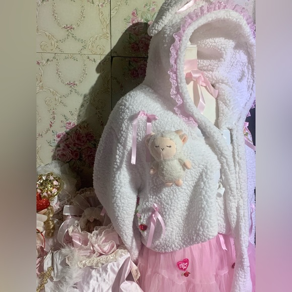 SOLD - Picture 5 of 8